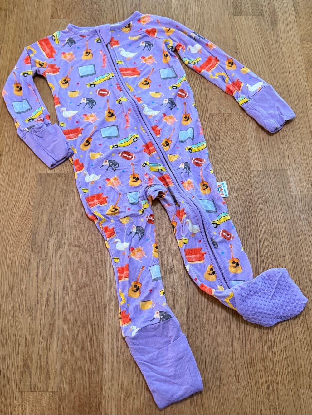 Bamboo Bliss 6-12 MONTHS Friends One Piece Zippy Pajama